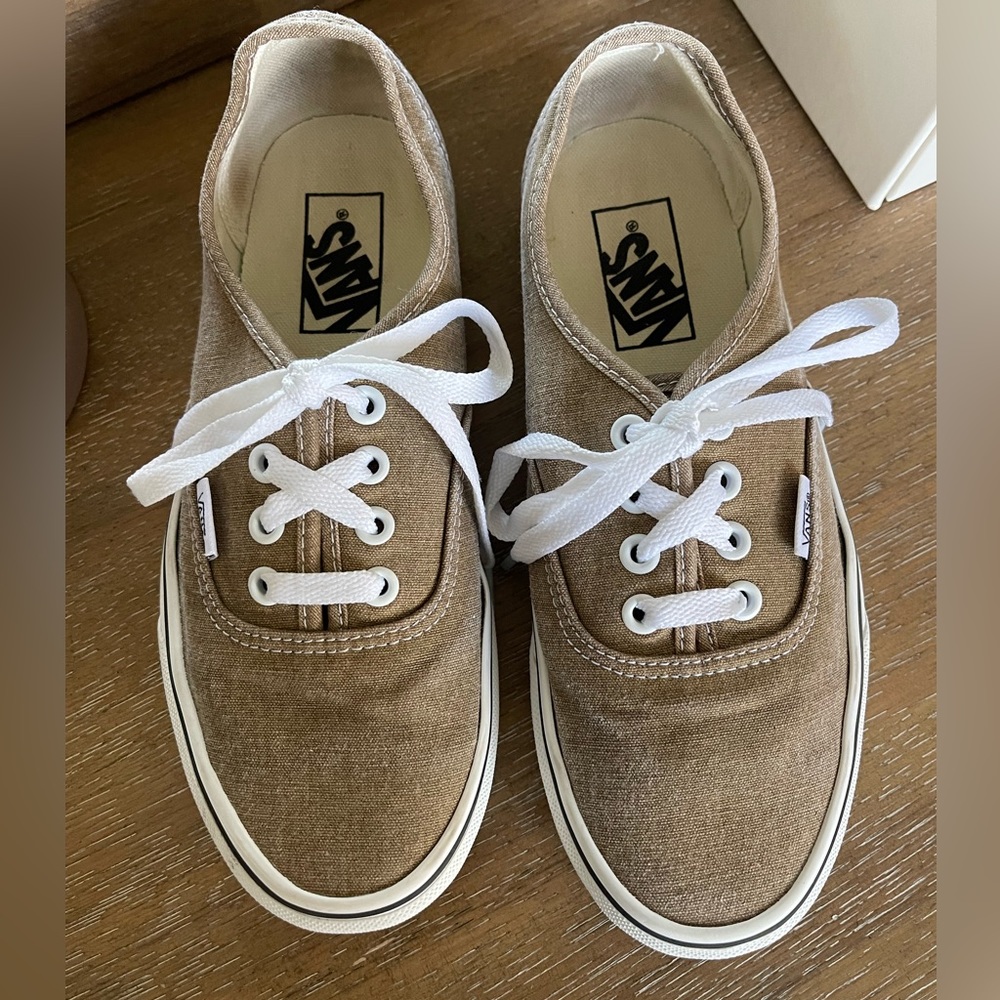 Vans Vintage Gold Unisex Authentic Core Classics - Fits like a 7 in women’s